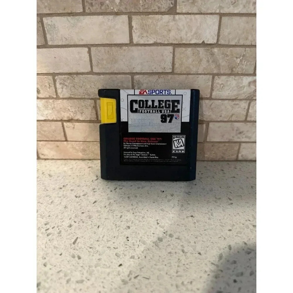 College‎ Football USA 97: The Road to New Orleans for Sega Genesis